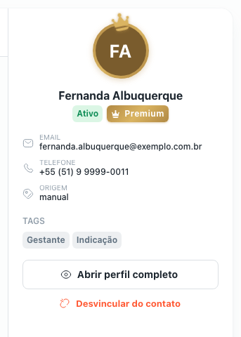 Coluna do cliente com nome, categoria Premium, contato, tags e o botão Abrir perfil completo